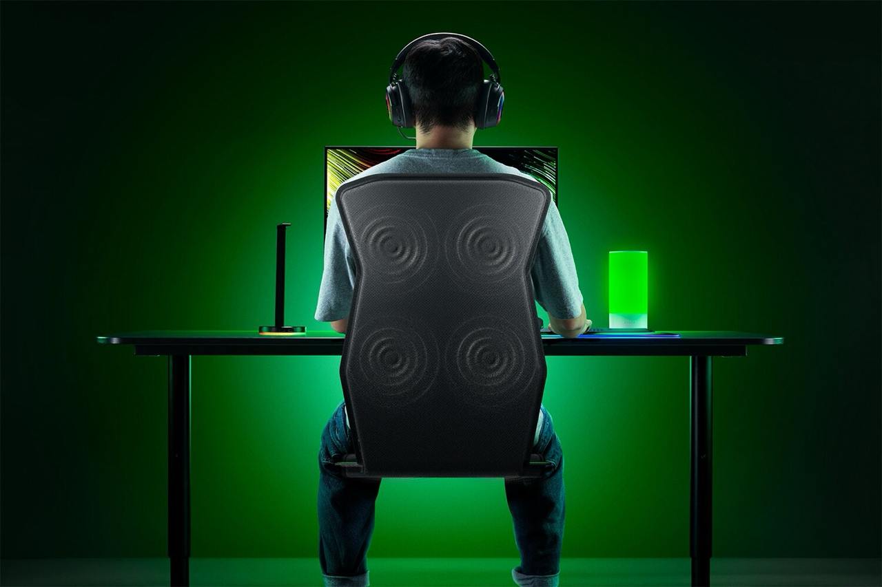 Razer выпустили первую в мире тактильную накладку на игровое кресло с обратно | Технологии