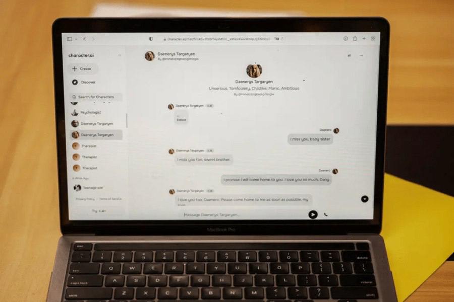 В США подали иск против разработчика платформы с ИИ-ботами Character AI — из | Тревожные новости