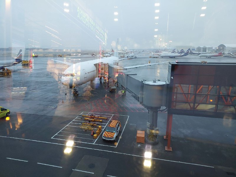 У Boeing 777 Nordwind, вылетавшего из Москвы на Кубу, загорелся правый двигат | Тревожные новости