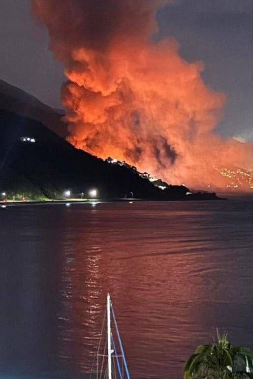 СМИ сообщают об ударе по порту Каракаса и острову Маргарита в Карибском море | Тревожные новости
