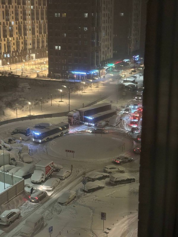 В Подмосковье жители не могут добраться на работу из-за снегопада | Тревожные новости