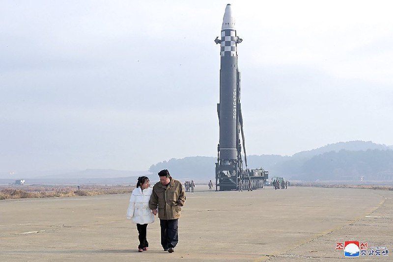 Ким Чен Ын назначил 13-летнюю дочь главой ядерных сил КНДР — The Chosun Daily | Тревожные новости