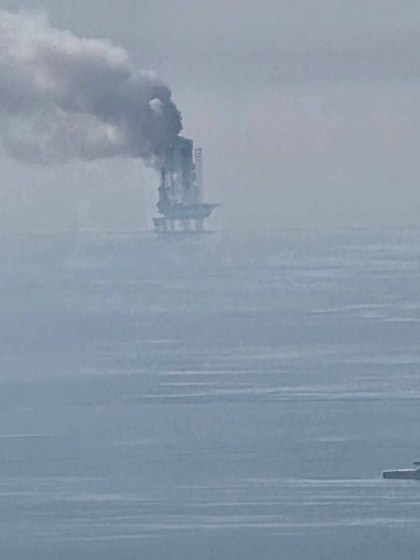 Иранский БПЛА-камикадзе Shahed-136 атаковал эмиратскую нефтедобывающую платфо | Тревожные новости