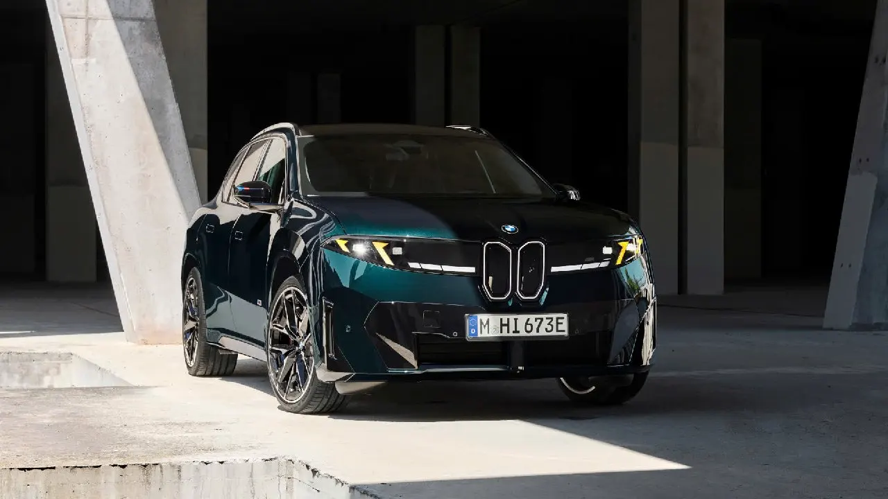 BMW выпустили iX3 M60 xDrive — самую мощную версию электрического кроссовера... | Все про автомобили