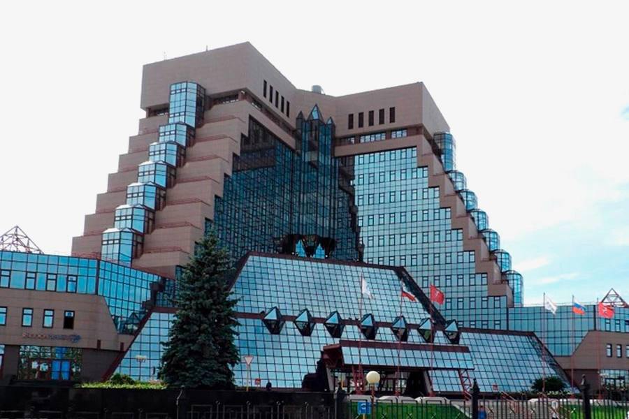 "Газпром" распродаёт активы после убытка в 629 млрд рублей по итогам 2023 год | Бизнес наизнанку