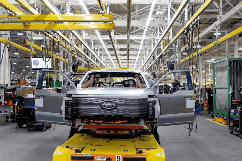 Ford лишит бонусов половину менеджеров среднего звена, чтобы снизить расходы | Бизнес наизнанку