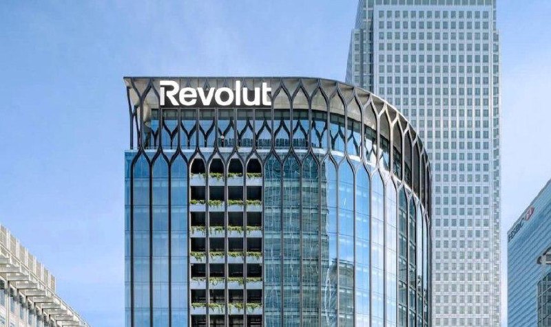 Некоторые живущие в ЕС россияне рассказали, что Revolut стал блокировать попо | Бизнес наизнанку