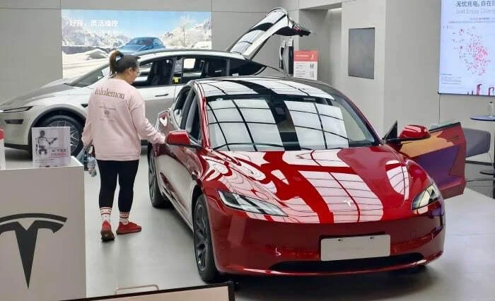 Tesla начала рассматривать продажу китайского бизнеса перед возможным слияние | Бизнес наизнанку