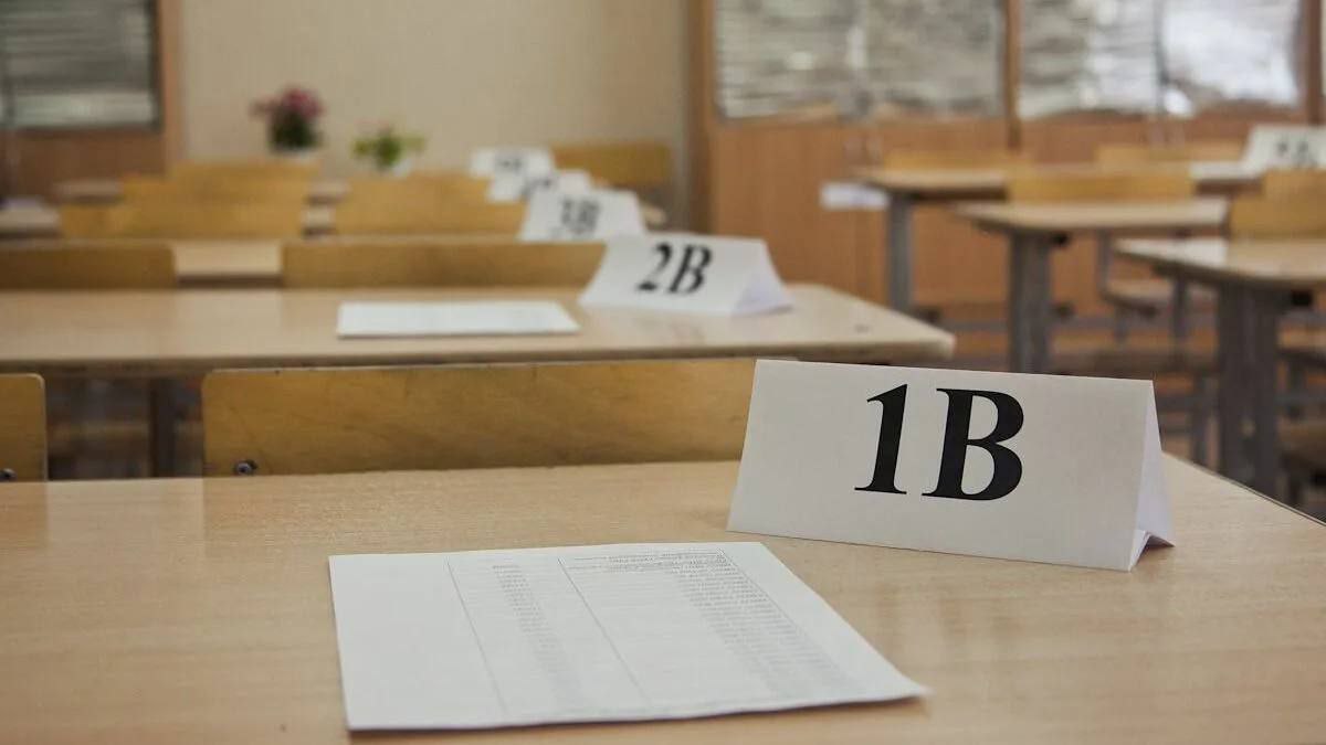 В России собираются кардинально изменить ЕГЭ и ОГЭ | Новости  / BWeek News