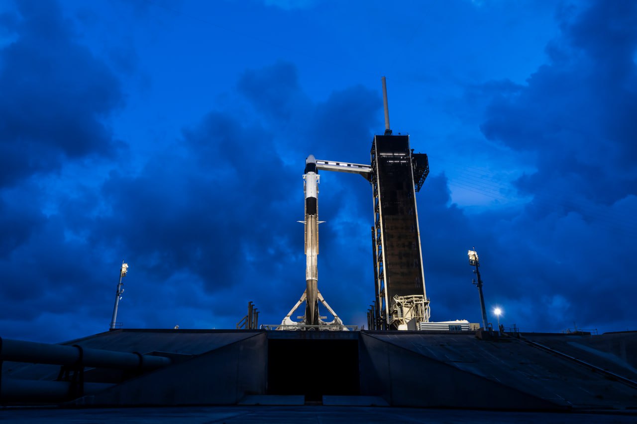 Через час стартует полет космической миссии Polaris Dawn. Четыре космонавта в | Новости  / BWeek News