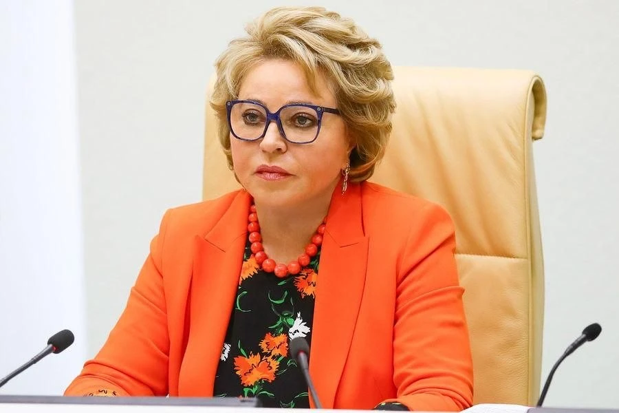 В Совете Федерации предложили отменить госпошлину за регистрацию брака, счита | Новости  / BWeek News