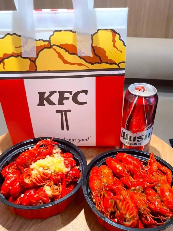 В китайском KFC можно заказать…РАКОВ — на выбор есть вариант с чесноком и с о | Новости  / BWeek News