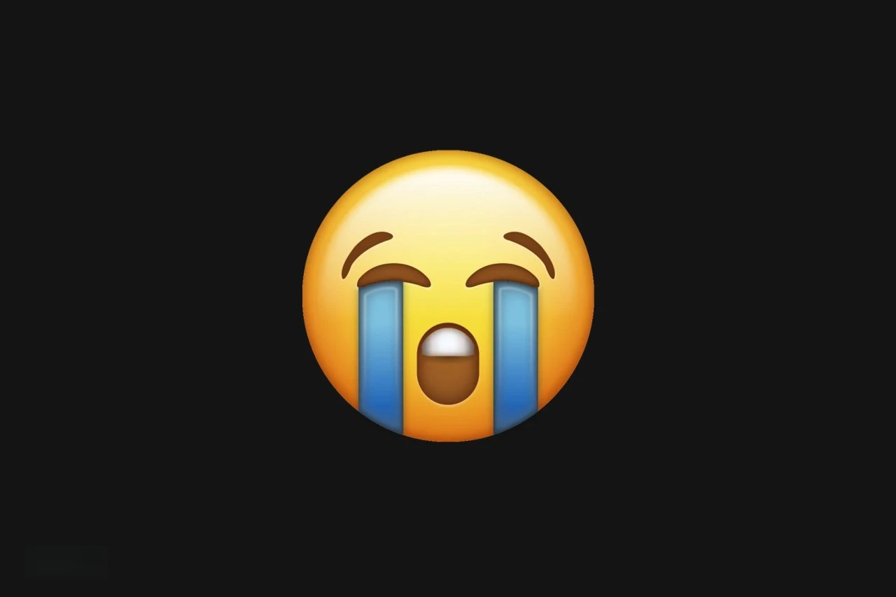 😭 — самый популярный эмодзи 2025-го, выяснили в Google. Его считают эмодзи на | Новости  / BWeek News