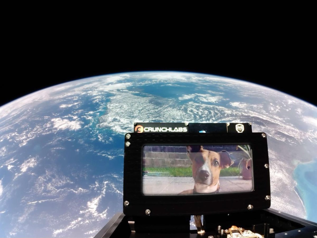 Отправляемся в космос: бывший инженер NASA запустил спутник, который может сд | Про космос