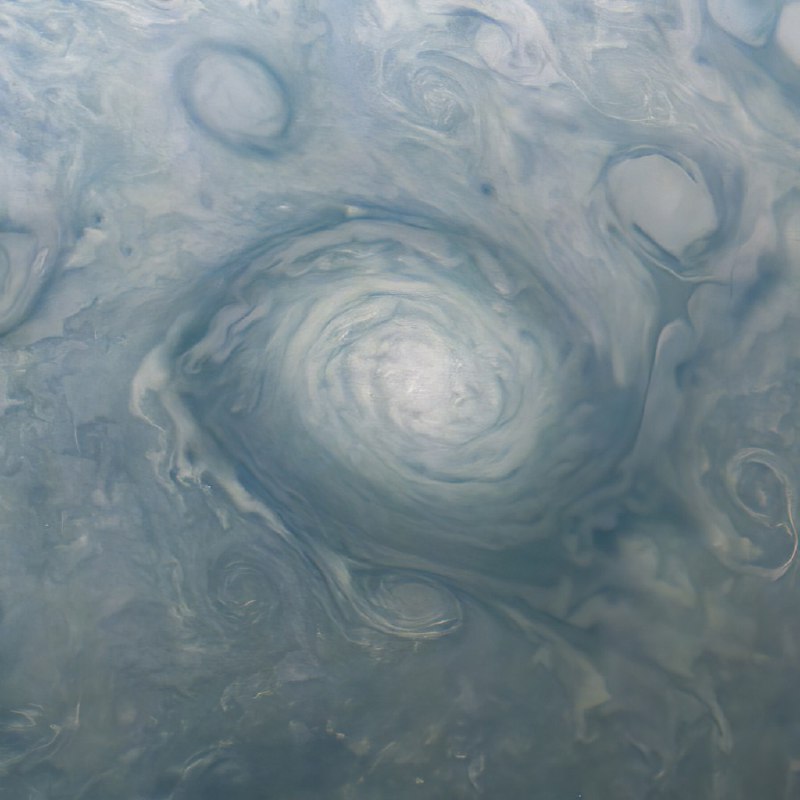 Новые кадры Юпитера с 72-го пролёта спутника Juno 🌌 | Про космос