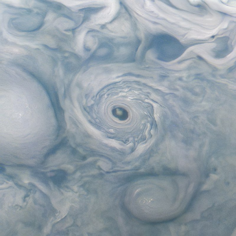 Новые кадры Юпитера с 72-го пролёта спутника Juno 🌌 | Про космос