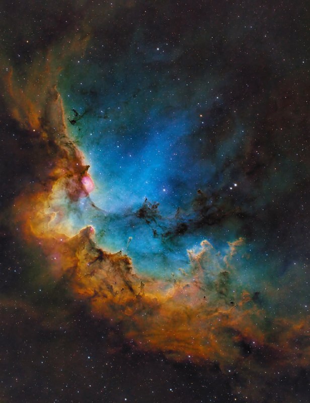 Туманность Колдун, также известная как NGC 7380, — это место, где активно обр | Про космос