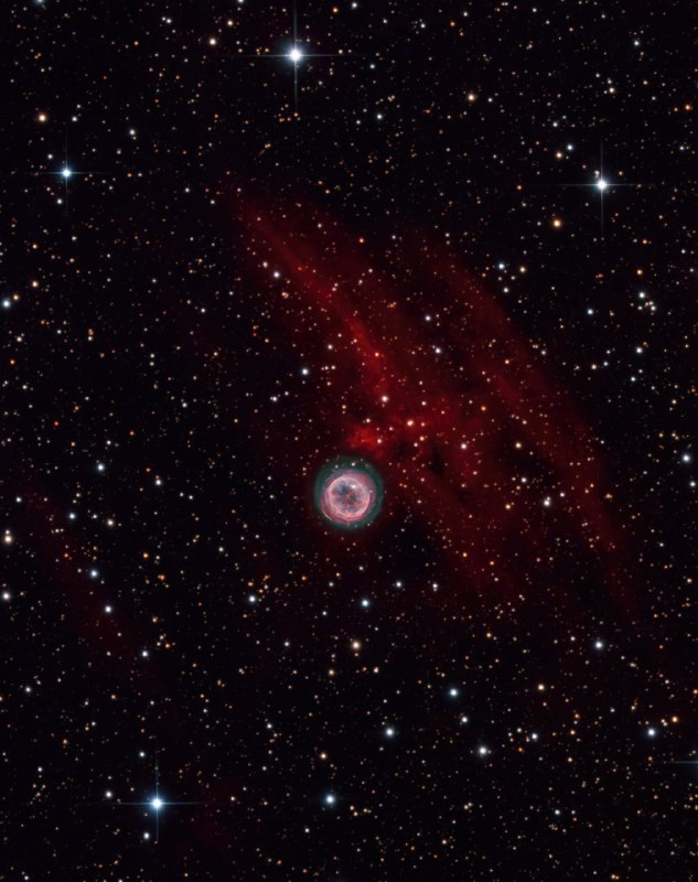 Планетарная туманность NGC 6894 расположена в созвездии Лебедя на расстоянии | Про космос