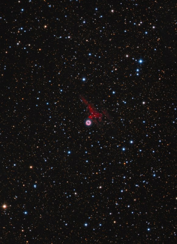 Планетарная туманность NGC 6894 расположена в созвездии Лебедя на расстоянии | Про космос