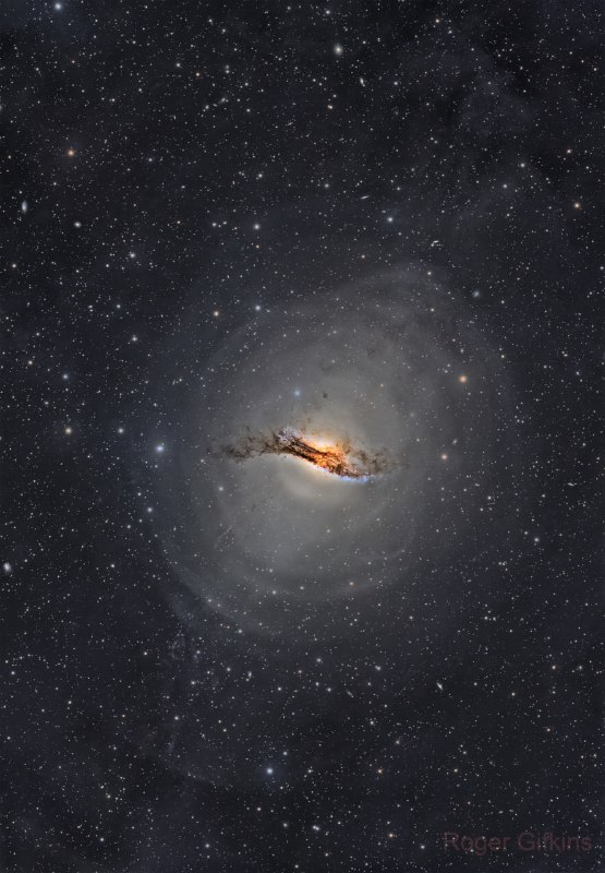 ✨ Галактика Центавр A, известная также как NGC 5128, находится на расстоянии | Про космос