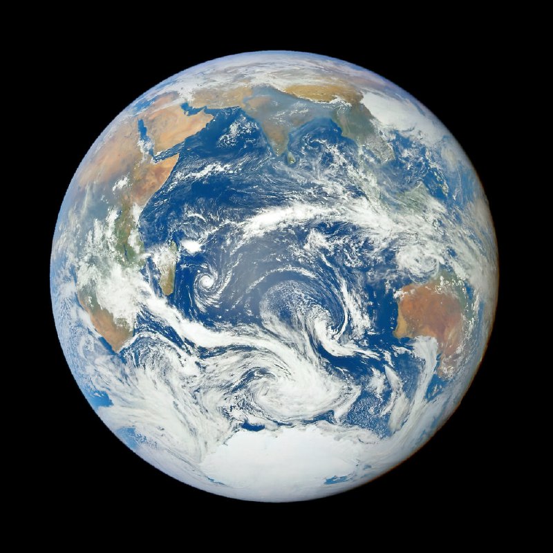 Спутник DSCOVR 20 января 2026 года сделал снимок нашей удивительной планеты 🌍 | Про космос