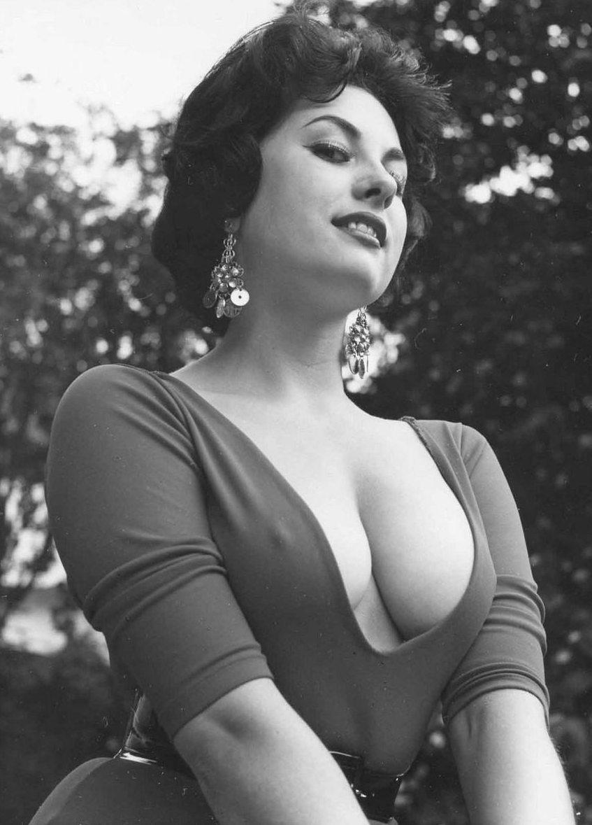 June Palmer | Старые фото девушек